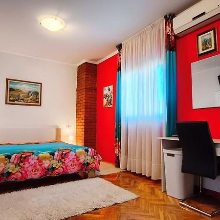 Apartman Ladybird Pola Esterno foto