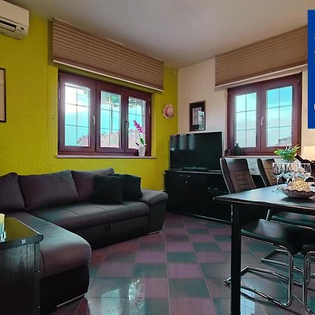 Apartman Ladybird Pola Esterno foto