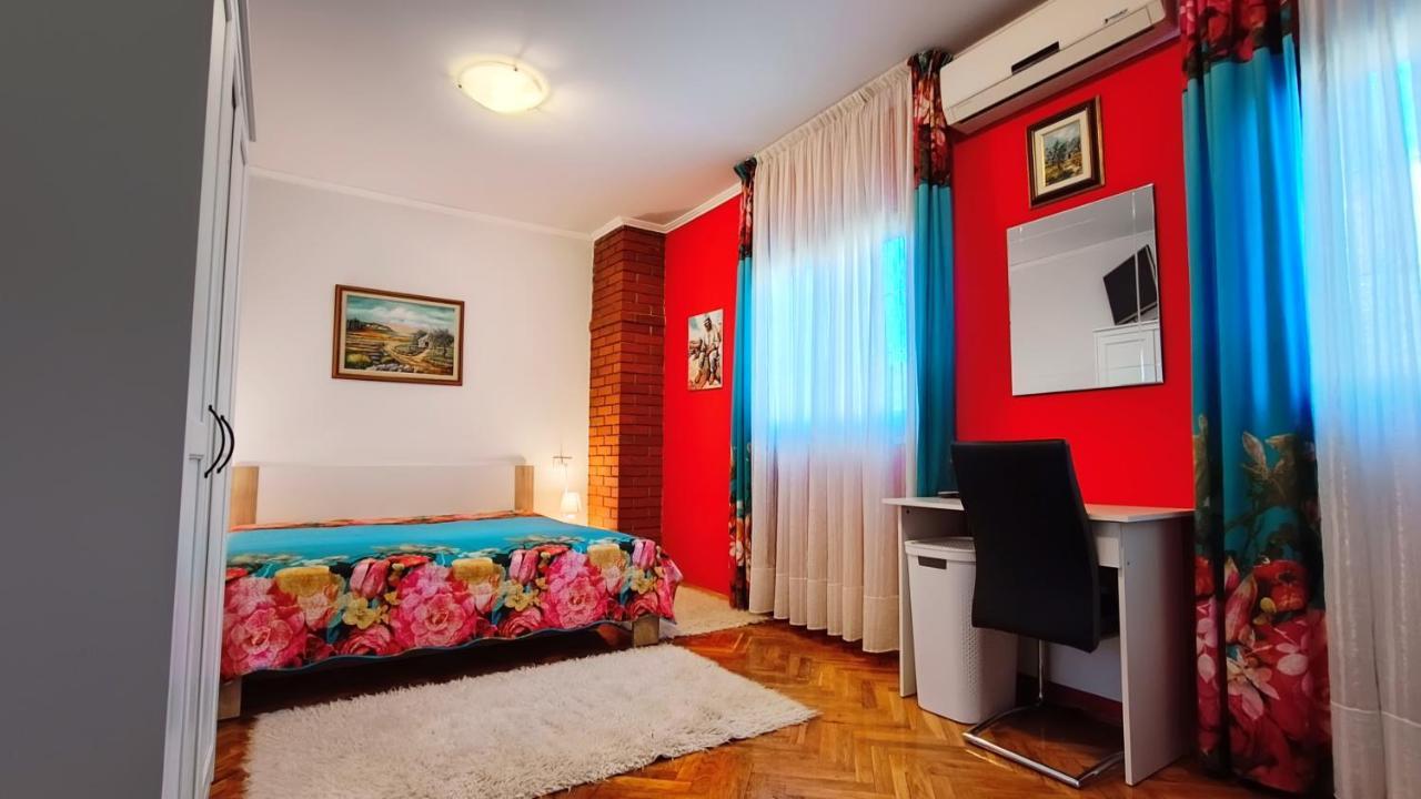 Apartman Ladybird Pola Esterno foto