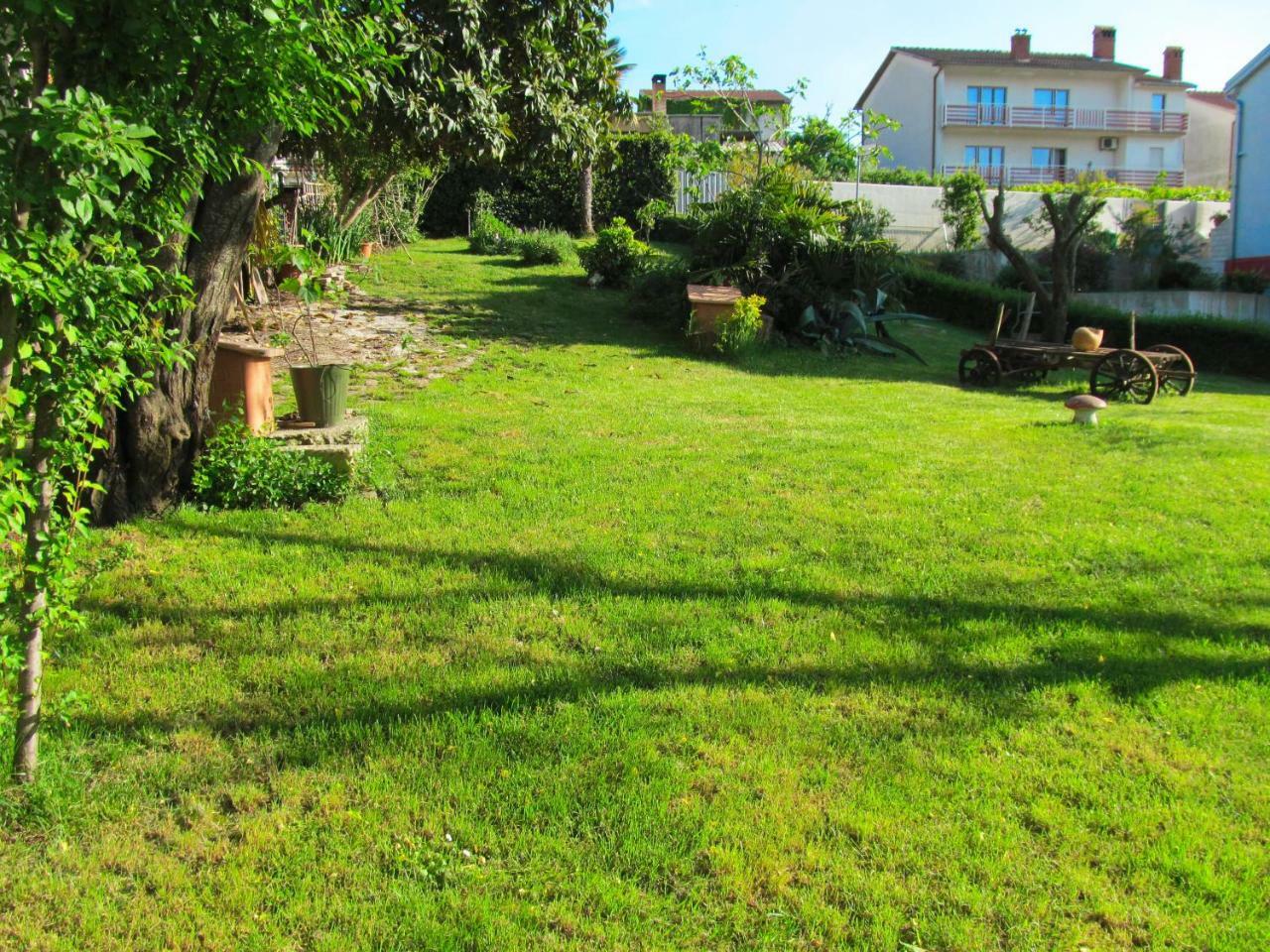 Apartman Ladybird Pola Esterno foto